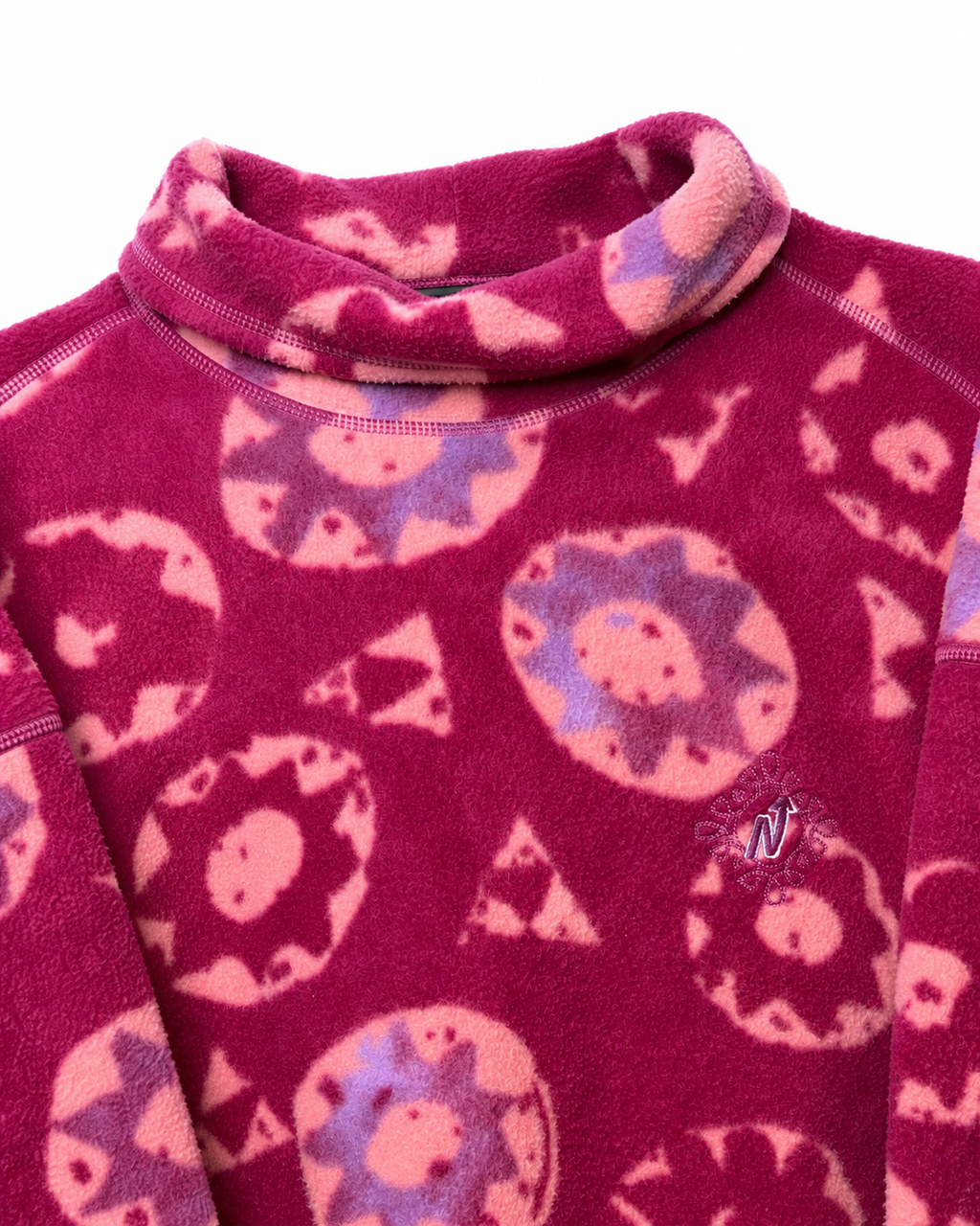 Vintage Nordica Fleecepullover – Detailansicht Brust und N-Logo