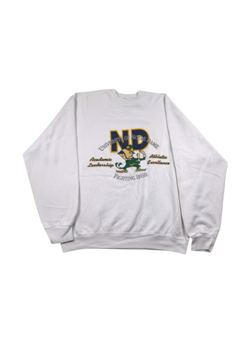Vintopie white crewneck sweatshirt with University of Notre Dame Fighting Irish graphic and mascot.